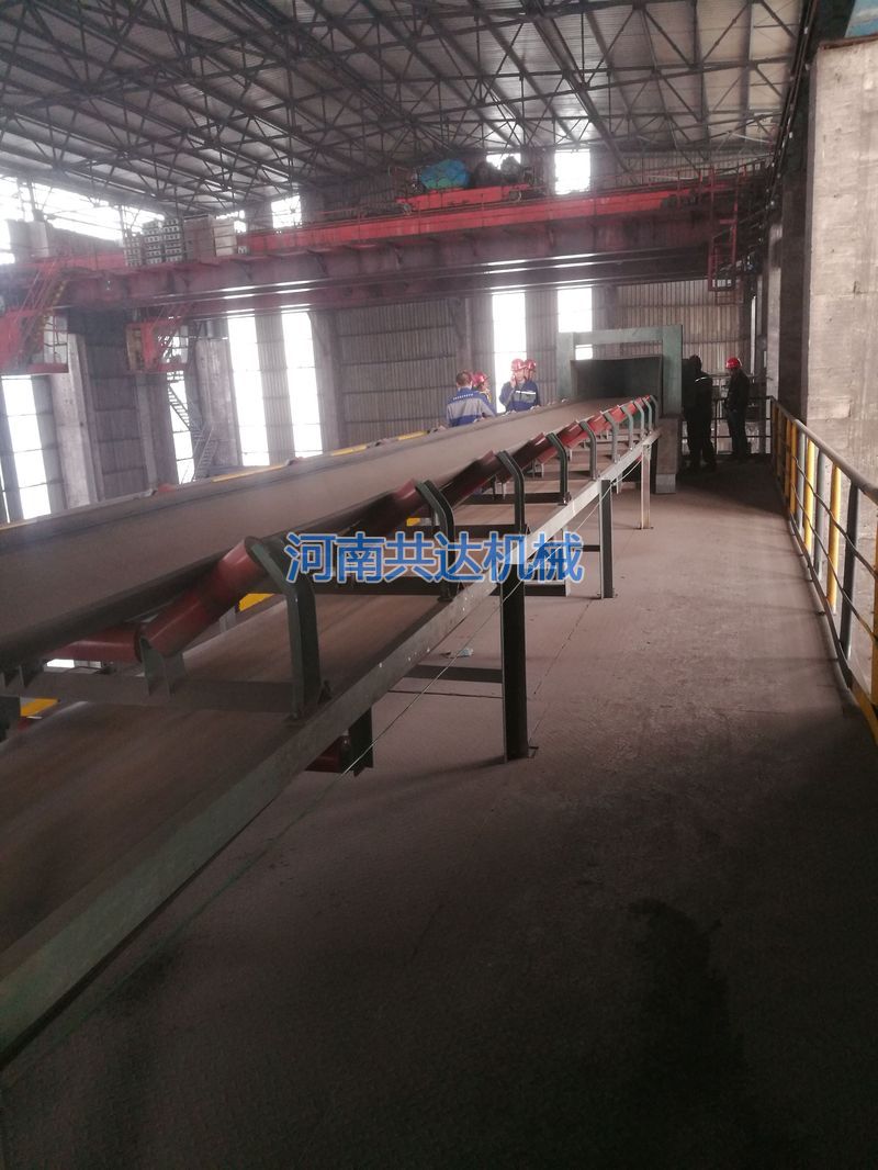 鋼鐵廠(chǎng)原料車(chē)間皮帶輸送機(jī)安裝調(diào)試結(jié)束